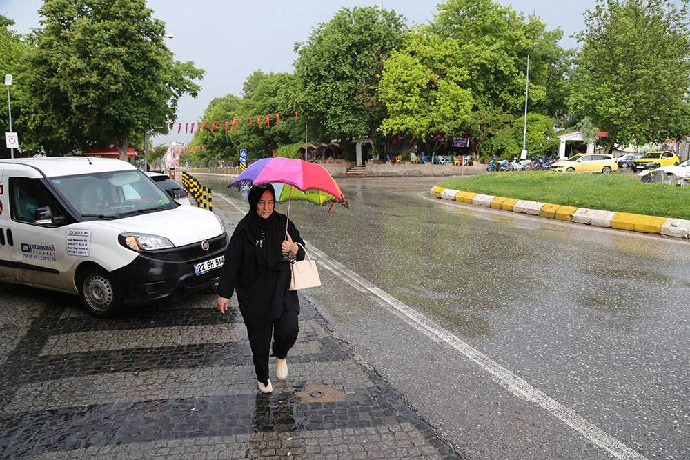 Trakya'da kuvvetli sağanak etkili oldu - Resim: 11